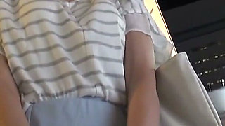 Instant Oral Ejaculation on a Masochistic Nail Artist! Relentless Assault with Vibrators & Thrusts, Feeling Pleasure and