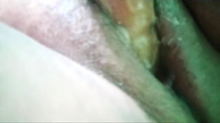 Sexy Filipina MILF Making Some Cream Before Bex