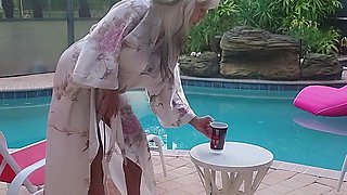 Blonde is flashing her big boobs in the outdoors