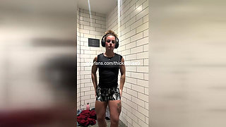 Buff 18yo Ass Gape Oops on TikTok Workout Fail
