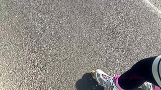Girl Rollerblading Shows Tits to Passers-by