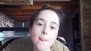 Do you like videos like this eating? Like to know and when I eat fruit he recorded them