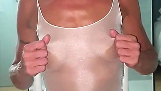 Oiled Body with Deep Fisting!!