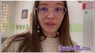 Schoolgirl Extreme Squirt
