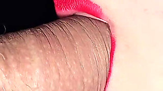 The Best Pig Mouth Close-up Smoking, Beautiful Oral Lip Cream and Huge Banging in a Moving Comb