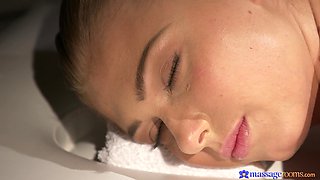 Lady Bug's Flexible Blonde Body in a Blissful Massage