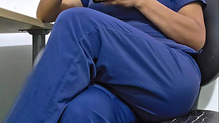 nurse plays alone at work No patients today!