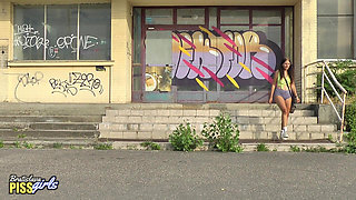 Extrem Public Piss Tenny