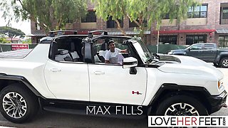 Max's sexy feet smut