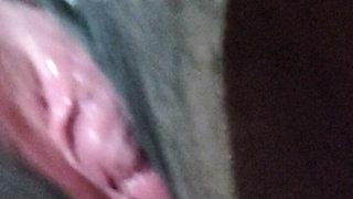 Bhabhi Needs a Dick to Fuck Her Pussy