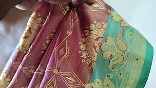 Housewife saree romance with neighbor uncle