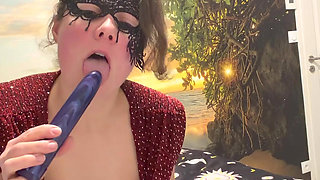 Subscribe Mym fan Faucettes slips away during the evening with you