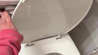 This Is One of the Closest Pee Videos I’ve Ever Filmed