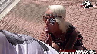 Sophie's outdoor blowjob movie