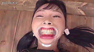 Kana Yura A N A V 006, Public Toilet