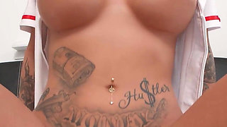 Hot Babe Nurse Suzzi Eis