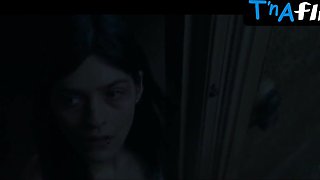 Amber Anderson Caboose, Boobs Episode in Flesh Walker