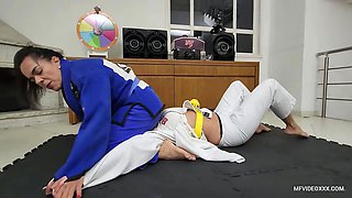 Muscles Vs Weak Slave