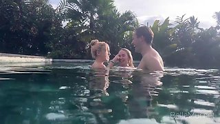Bella Mur and Verlonis Swinger Jungle Travel Behind the Scenes