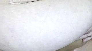 Pussy Rubbing N Cumming