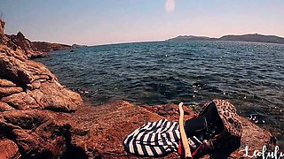 Big Ass Girlfriend Holiday Sex at the Beach - Amateur