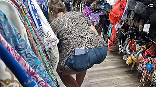 flashing tits in the store