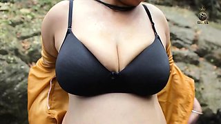Beautiful Bhabhi Caught Bathing Outside Indian Sex