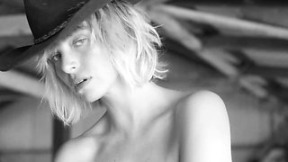 Sexy teen cowgirl Anna loves being naked