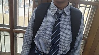 Schoolgirl goes to meet her boyfriend, she sucks her boyfriend's cock, hot school girl sex video