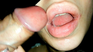 Incredibly gentle blowjob! Milasha Ponri and her natural plump lips