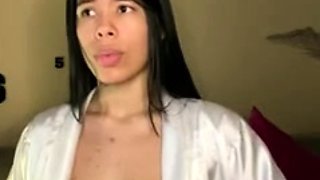 Brunette Tranny jerking in hard dick in solo Webcam